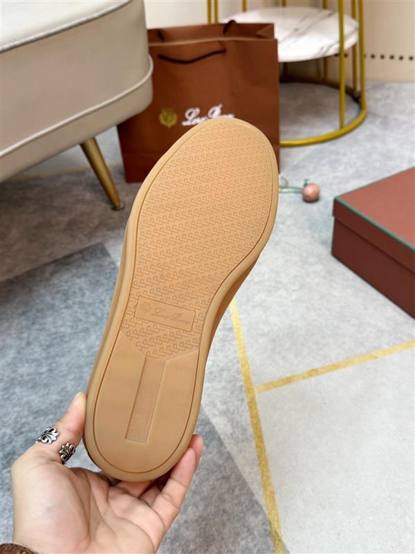 2025112815373016 320